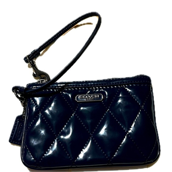 COACH Poppy NWT Quilted Cobalt Blue Gloss Small Wristlet & Coach Dustbag - Picture 4 of 16